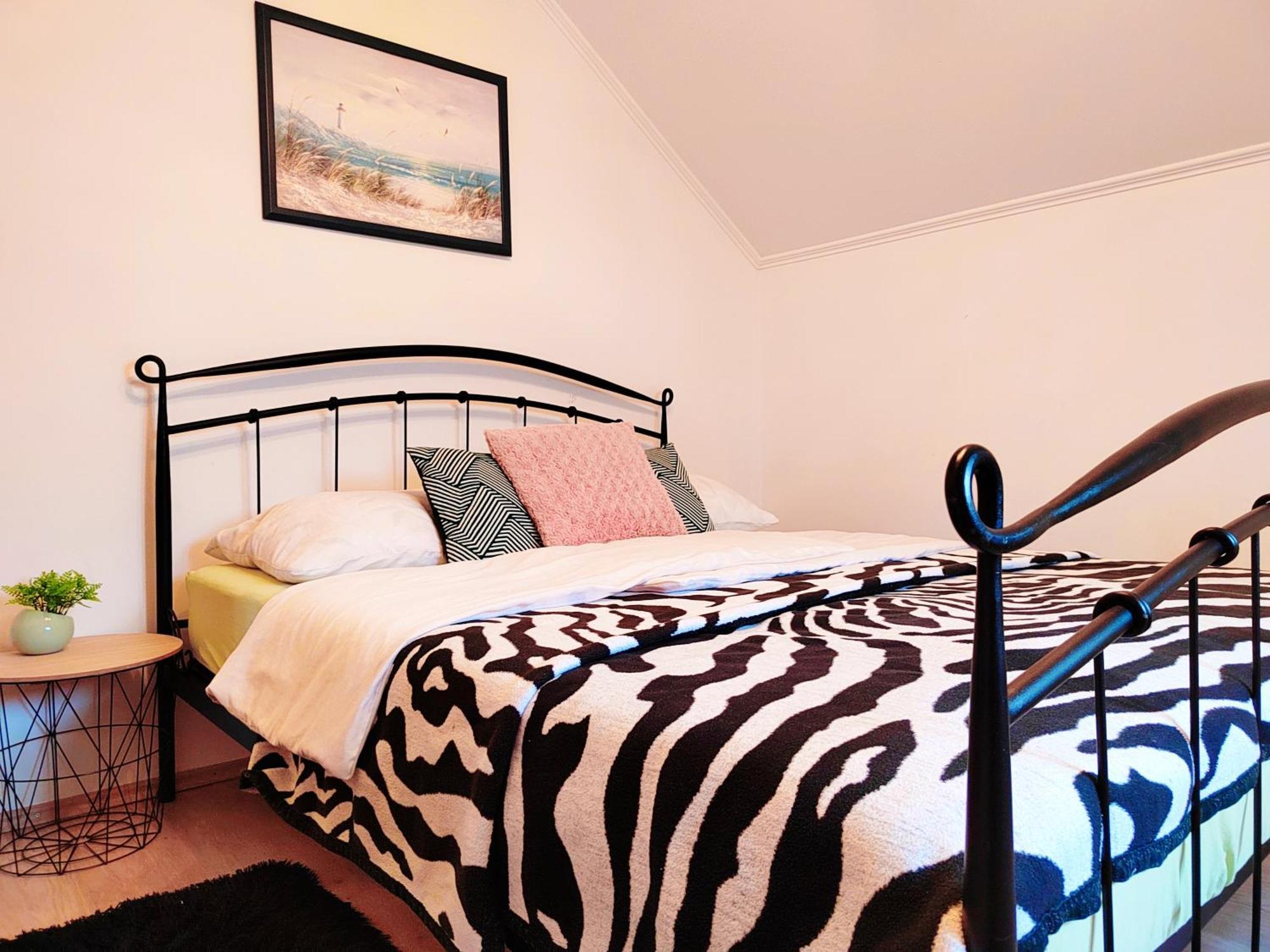 Zagreb, Apartman Jezz ภายนอก รูปภาพ