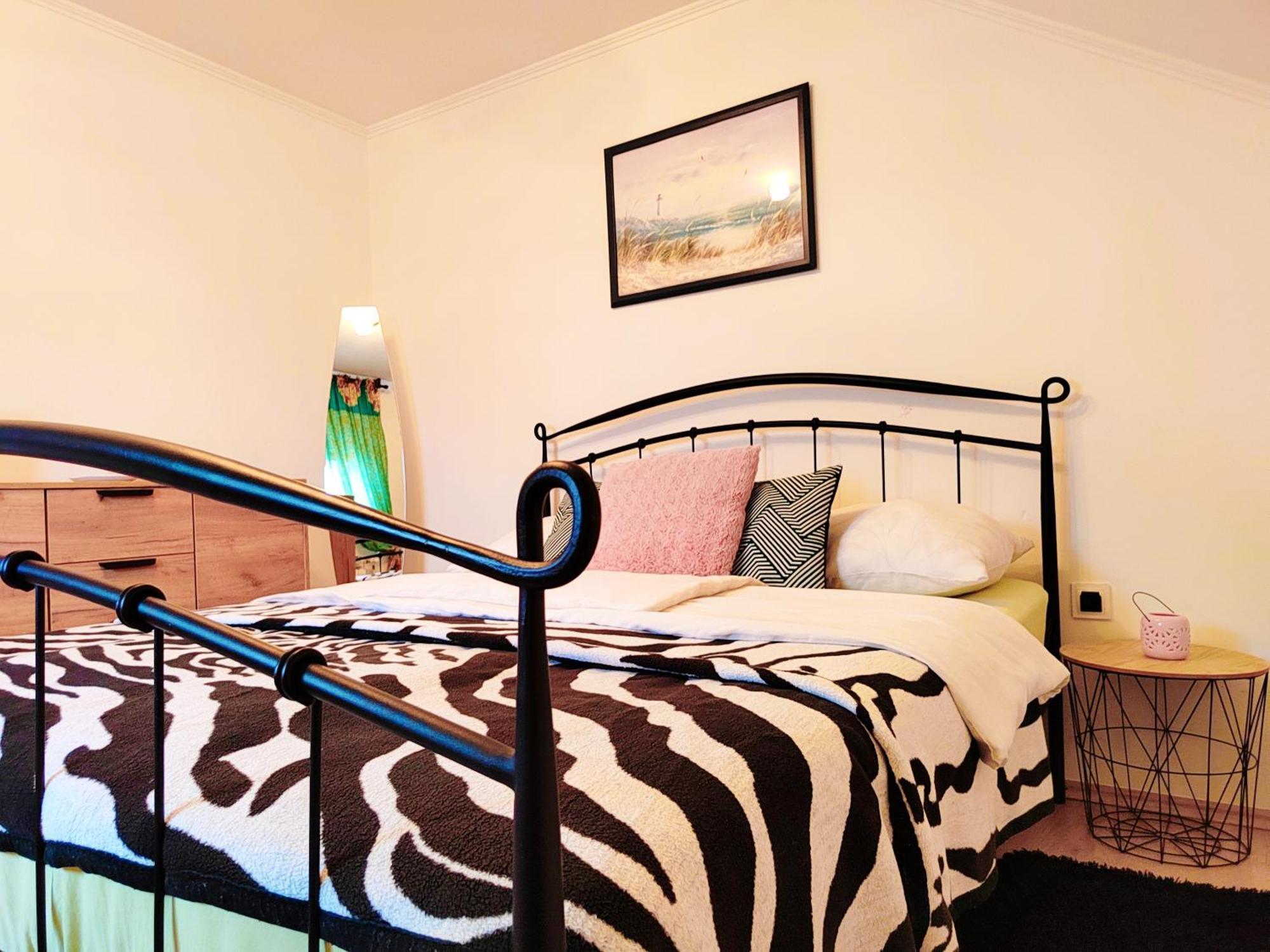 Zagreb, Apartman Jezz ภายนอก รูปภาพ